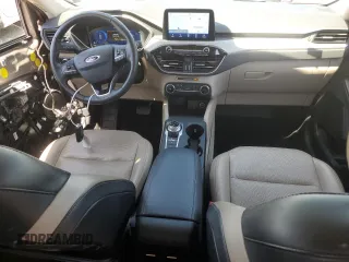 2020 Ford Escape SE Sport Hybrid z VIN 1FMCU9BZ7LUB14362, wystawiony jako Copart lot #57302285 z przebiegiem 103 337 mil mil oraz Szkoda całkowita • Salvage title. Historia ofert i sprzedaży dostępna na DreamBid. Obrazek 8.
