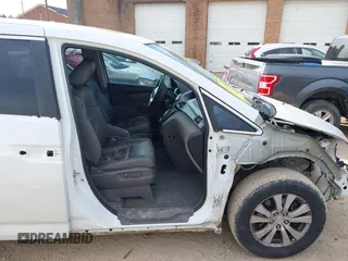 2015 Honda Odyssey EX-L z VIN 5FNRL5H61FB055684, wystawiony jako IAAI lot #42013480 z przebiegiem 221 381 mil mil oraz . Historia ofert i sprzedaży dostępna na DreamBid. Obrazek 6.