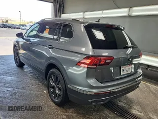 2024 Volkswagen Tiguan SE with VIN 3VV3B7AX5RM107598, listed as a IAAI auction lot 42796418 with 25,762 mi miles and . Bid and sale history available at DreamBid. Image 24.