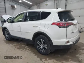 2018 Toyota RAV4 LE z VIN JTMBFREV7JJ207951, wystawiony jako IAAI lot #42376282 z przebiegiem 109 704 mil mil oraz . Historia ofert i sprzedaży dostępna na DreamBid. Obrazek 3.