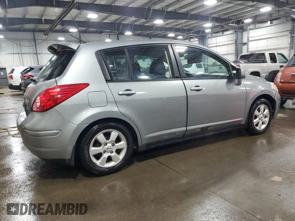 2008 Nissan Versa 1.8 S with VIN 3N1BC13E98L418314, listed as a Copart auction lot 87927385 with 237,831 mi miles and Salvage Title. Bid and sale history available at carsss.com. Image 3.