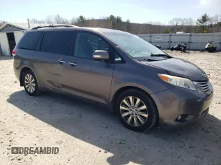 2013 Toyota Sienna XLE with VIN 5TDDK3DC0DS053561, listed as a Copart auction lot 53786685 with 332,714 mi miles and Clean Title. Bid and sale history available at DreamBid. Image 4.