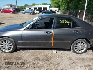 2003 Lexus IS 300/350 z VIN JTHBD192430074659, wystawiony jako IAAI lot #42330747 z przebiegiem 150 809 mil mil oraz . Historia ofert i sprzedaży dostępna na DreamBid. Obrazek 14.