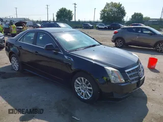 2011 Cadillac CTS Luxury z VIN 1G6DE5EYXB0118464, wystawiony jako IAAI lot #42839314 z przebiegiem 165 254 mil mil oraz . Historia ofert i sprzedaży dostępna na DreamBid. Obrazek 1.