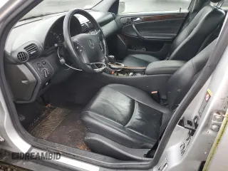 2001 Mercedes-Benz C 320 with VIN WDBRF64J01F089691, listed as a Copart auction lot 60071575 with 152,846 mi miles and Salvage title. Bid and sale history available at DreamBid. Image 7.