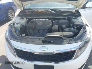 2013 Kia Optima LX z VIN KNAGM4A7XD5374109, wystawiony jako IAAI lot #42209534 z przebiegiem 184 578 mil mil oraz . Historia ofert i sprzedaży dostępna na DreamBid. Obrazek 10.