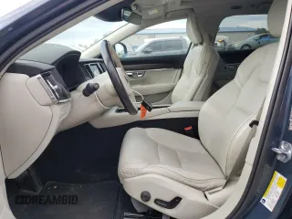2018 Volvo V90 z VIN YV4102NK4J1035157, wystawiony jako Copart lot #74416004 z przebiegiem 77 333 mil mil oraz Szkoda całkowita • Salvage title. Historia ofert i sprzedaży dostępna na DreamBid. Obrazek 7.