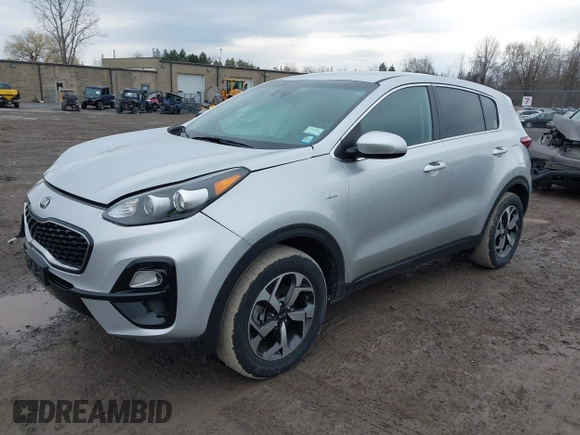 2020 Kia Sportage LX with VIN KNDPMCAC8L7805821, listed as a IAAI auction lot 42006272 with 11,058 mi miles. Bid and sale history available at carsss.com. Image 18.