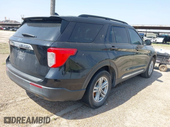 2022 Ford Explorer XLT z VIN 1FMSK7DH1NGA36852, wystawiony jako IAAI lot #41941093 z przebiegiem 40 623 mil mil oraz . Historia ofert i sprzedaży dostępna na DreamBid. Obrazek 4.