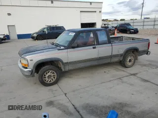 1993 Dodge Dakota with VIN 1B7GL23Y4PS147567, listed as a Copart auction lot 72094604 with 278,963 mi miles and Salvage Title. Bid and sale history available at DreamBid. Image 1.