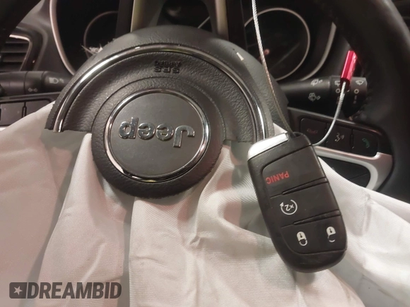 2019 Jeep Compass Limited with VIN 3C4NJCCB1KT662905, listed as a IAAI auction lot 41572268 with 105,377 mi miles. Bid and sale history available at carsss.com. Image 11.