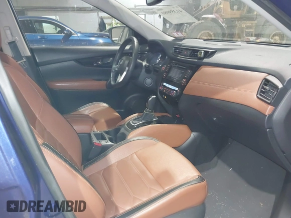 2019 Nissan Rogue SL with VIN 5N1AT2MV6KC784646, listed as a IAAI auction lot 41359980 with 99,507 mi miles. Bid and sale history available at carsss.com. Image 5.