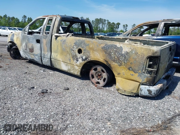 2005 Ford F-150 XL с VIN 1FTRF12205NA55424, выставлен на аукционе IAAI как лот 42035951 с пробегом Не указан миль и . История ставок и продаж доступна на DreamBid. Изображение 3.