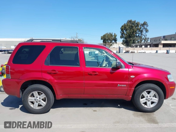 2007 Mercury Mariner with VIN 4M2CU39H27KJ02257, listed as a IAAI auction lot 41767212 with 92,191 mi miles and . Bid and sale history available at DreamBid. Image 13.