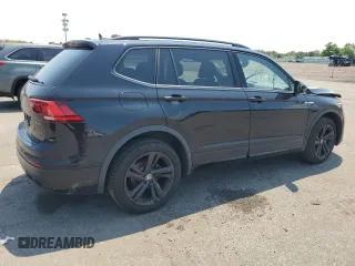 2023 Volkswagen Tiguan SE R-Line Black with VIN 3VV8B7AX3PM141106, listed as a Copart auction lot 62381835 with 18,153 mi miles and Salvage title. Bid and sale history available at DreamBid. Image 3.