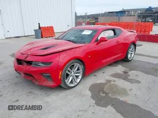 2018 Chevrolet Camaro 2SS with VIN 1G1FH1R74J0185575, listed as a IAAI auction lot 41581138 with 59,817 mi miles and . Bid and sale history available at DreamBid. Image 2.