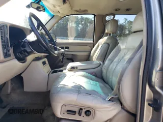 2001 Chevrolet Suburban LS with VIN 3GNEC16T21G265902, listed as a Copart auction lot 44120685 with 299,460 mi miles and Salvage Title. Bid and sale history available at carsss.com. Image 7.