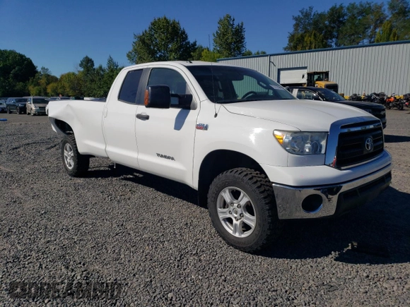 2013 Toyota Tundra 4WD Truck with VIN 5TFCY5F19DX014639, listed as a Copart auction lot 72172504 with 90,614 mi miles and Salvage Title. Bid and sale history available at carsss.com. Image 4.