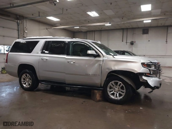 2019 Chevrolet Suburban LT with VIN 1GNSKHKC4KR289284, listed as a IAAI auction lot 41366478 with NaN miles. Bid and sale history available at carsss.com. Image 14.