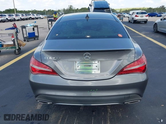 2019 Mercedes-Benz CLA 250 z VIN WDDSJ4EB0KN720613, wystawiony jako IAAI lot #42508467 z przebiegiem 26 941 mil mil oraz . Historia ofert i sprzedaży dostępna na DreamBid. Obrazek 16.