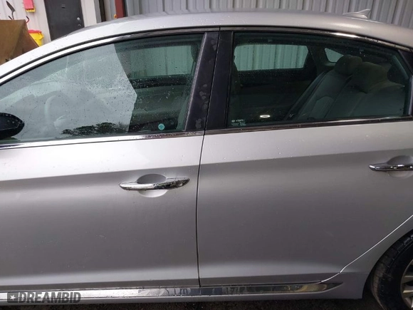 2015 Hyundai Sonata 2.4L Sport with VIN 5NPE34AF9FH194076, listed as a IAAI auction lot 41723593 with 96,118 mi miles. Bid and sale history available at carsss.com. Image 14.