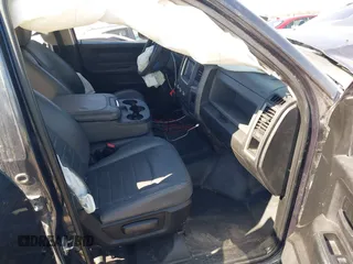 2019 Ram 1500 Tradesman z VIN 1C6RR6ST7KS546087, wystawiony jako IAAI lot #41553722 z przebiegiem Nie podano mil oraz . Historia ofert i sprzedaży dostępna na DreamBid. Obrazek 5.