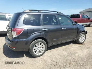 2013 Subaru Forester X Limited z VIN JF2SHAFC6DH409072, wystawiony jako Copart lot #60941695 z przebiegiem 111 012 mil mil oraz Czysty tytuł • Clean title. Historia ofert i sprzedaży dostępna na DreamBid. Obrazek 3.