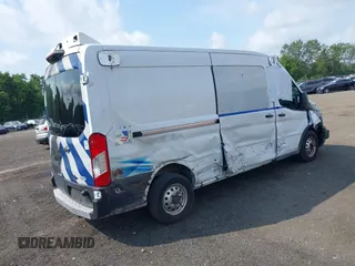2023 Ford Transit с VIN 1FDBR1CG8PKA35716, выставлен на аукционе IAAI как лот 39803383 с пробегом 35 906 миль миль и . История ставок и продаж доступна на DreamBid. Изображение 4.