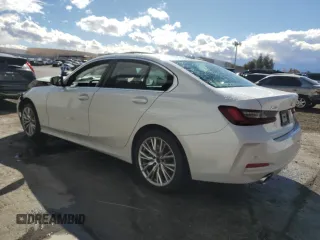 2024 BMW 3 Series 330i xDrive with VIN 3MW89FF07R8E09258, listed as a Copart auction lot 49174225 with 34,432 mi miles and Salvage Title. Bid and sale history available at carsss.com. Image 2.