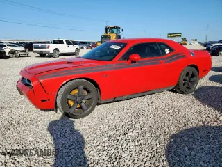 2014 Dodge Challenger R/T z VIN 2C3CDYBT6EH143288, wystawiony jako Copart lot #53836985 z przebiegiem 90 559 mil mil oraz Szkody całkowita. Historia ofert i sprzedaży dostępna na DreamBid. Obrazek 1.
