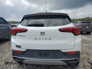 2024 Buick Encore GX Preferred z VIN KL4AMBSLXRB086957, wystawiony jako Copart lot #51653835 z przebiegiem 36 337 mil mil oraz Szkoda całkowita • Salvage title. Historia ofert i sprzedaży dostępna na DreamBid. Obrazek 6.