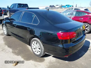 2012 Volkswagen Jetta Sedan SE w/Convenience with VIN 3VWDX7AJ4CM419447, listed as a IAAI auction lot 41653205 with 101,647 mi miles. Bid and sale history available at carsss.com. Image 3.