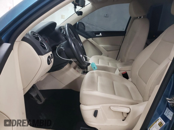 2017 Volkswagen Tiguan S with VIN WVGBV7AX8HW501835, listed as a Copart auction lot 58415625 with 117,017 mi miles and Clean title. Bid and sale history available at DreamBid. Image 7.