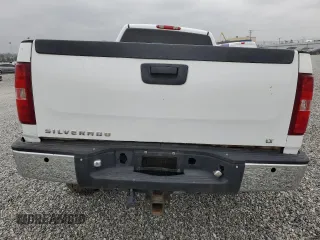 2007 Chevrolet Silverado 1500 with VIN 1GBHC39657E597358, listed as a Copart auction lot 52408105 with 379,668 mi miles and Salvage Title. Bid and sale history available at DreamBid. Image 6.