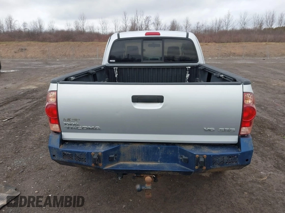 2006 Toyota Tacoma with VIN 5TEUU42N26Z153137, listed as a IAAI auction lot 41802170 with 206,156 mi miles. Bid and sale history available at carsss.com. Image 16.