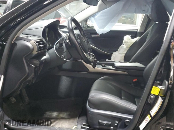 2018 Lexus IS 300 z VIN JTHBA1D27J5062795, wystawiony jako Copart lot #57393965 z przebiegiem 44 532 mil mil oraz Szkoda całkowita • Salvage title. Historia ofert i sprzedaży dostępna na DreamBid. Obrazek 7.