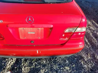 1999 Mercedes-Benz CLK-Class with VIN WDBLJ65G1XF101749, listed as a IAAI auction lot 41689126 with 172,429 mi miles. Bid and sale history available at carsss.com. Image 12.