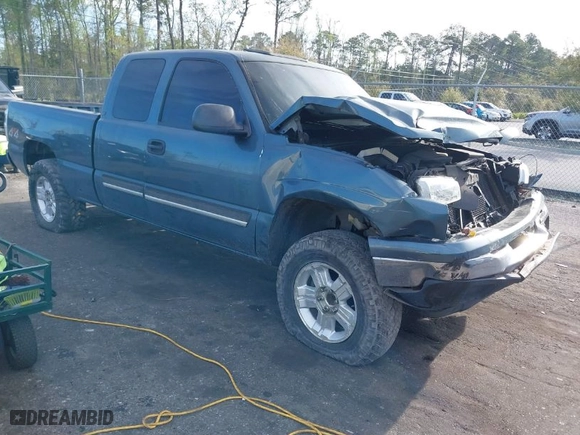 2006 Chevrolet Silverado 1500 LT2 with VIN 1GCEK19B16Z201646, listed as a IAAI auction lot 41867206 with 109,504 mi miles. Bid and sale history available at carsss.com. Image 1.