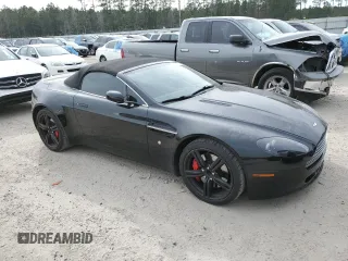 2009 Aston Martin Vantage z VIN SCFBF04CX9GD11942, wystawiony jako Copart lot #43771214 z przebiegiem 52 730 mil mil oraz . Historia ofert i sprzedaży dostępna na DreamBid. Obrazek 4.