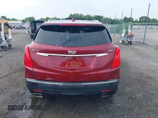 2018 Cadillac XT5 Premium Luxury FWD z VIN 1GYKNERS2JZ242842, wystawiony jako IAAI lot #42297159 z przebiegiem 72 008 mil mil oraz . Historia ofert i sprzedaży dostępna na DreamBid. Obrazek 16.