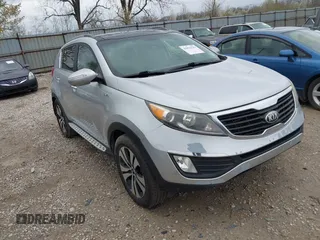 2013 Kia Sportage EX z VIN KNDPCCA22D7484936, wystawiony jako IAAI lot #41921531 z przebiegiem 128 001 mil mil oraz . Historia ofert i sprzedaży dostępna na DreamBid. Obrazek 1.