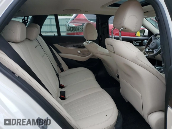 2018 Mercedes-Benz E 400 with VIN WDDZH6GB8JA341285, listed as a Copart auction lot 66700934 with Not Provided miles and Salvage Title. Bid and sale history available at DreamBid. Image 10.