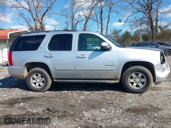 2012 GMC Yukon SLT with VIN 1GKS2CE02CR133683, listed as a IAAI auction lot 41375435 with 197,634 mi miles. Bid and sale history available at carsss.com. Image 13.