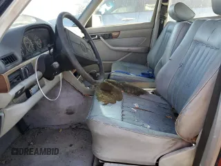 1988 Mercedes-Benz 420 with VIN WDBCA35D9JA383664, listed as a Copart auction lot 77283824 with 342,656 mi miles and Salvage Title. Bid and sale history available at carsss.com. Image 7.