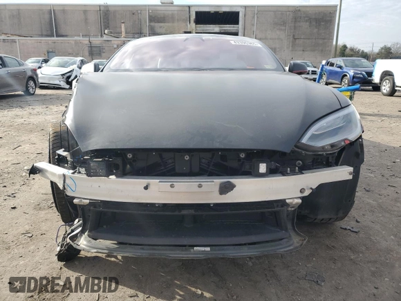 2021 Tesla Model S Long Range z VIN 5YJSA1E5XMF435213, wystawiony jako Copart lot #43395365 z przebiegiem Nie podano mil oraz Szkoda całkowita • Salvage title. Historia ofert i sprzedaży dostępna na DreamBid. Obrazek 5.