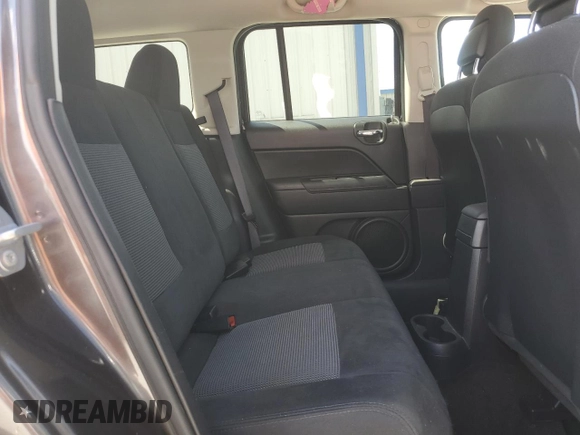 2016 Jeep Patriot Sport z VIN 1C4NJPBB5GD659463, wystawiony jako Copart lot #64998885 z przebiegiem 60 860 mil mil oraz Szkoda całkowita • Salvage title. Historia ofert i sprzedaży dostępna na DreamBid. Obrazek 11.