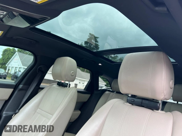2018 Land Rover Range Rover Velar R-Dynamic SE with VIN SALYL2RV4JA764099, listed as a Copart auction lot 63525325 with 68,057 mi miles and Clean title. Bid and sale history available at DreamBid. Image 9.