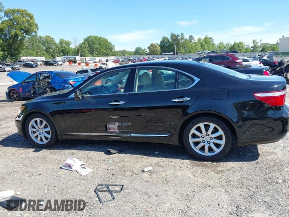 2008 Lexus LS 460 z VIN JTHBL46F085076558, wystawiony jako IAAI lot #42178120 z przebiegiem 155 882 mil mil oraz . Historia ofert i sprzedaży dostępna na DreamBid. Obrazek 14.