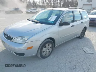 2007 Ford Focus SE с VIN 1FAHP36N97W177923, выставлен на аукционе IAAI как лот 41268410 с пробегом 311 039 миль миль и . История ставок и продаж доступна на DreamBid. Изображение 2.