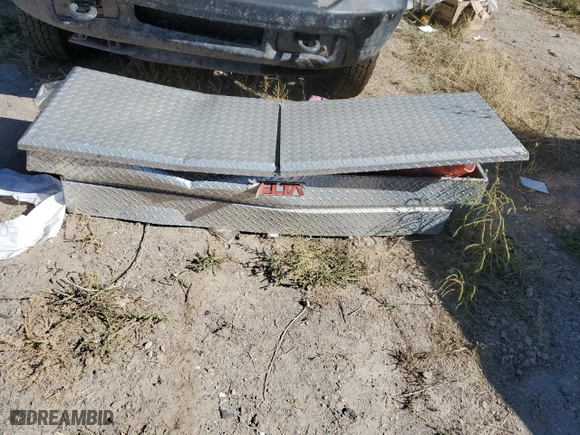 2004 Ford Super Duty F-350 DRW XL with VIN 1FTWX33P24ED26939, listed as a Copart auction lot 74735764 with 260,184 mi miles and Salvage Title. Bid and sale history available at carsss.com. Image 12.